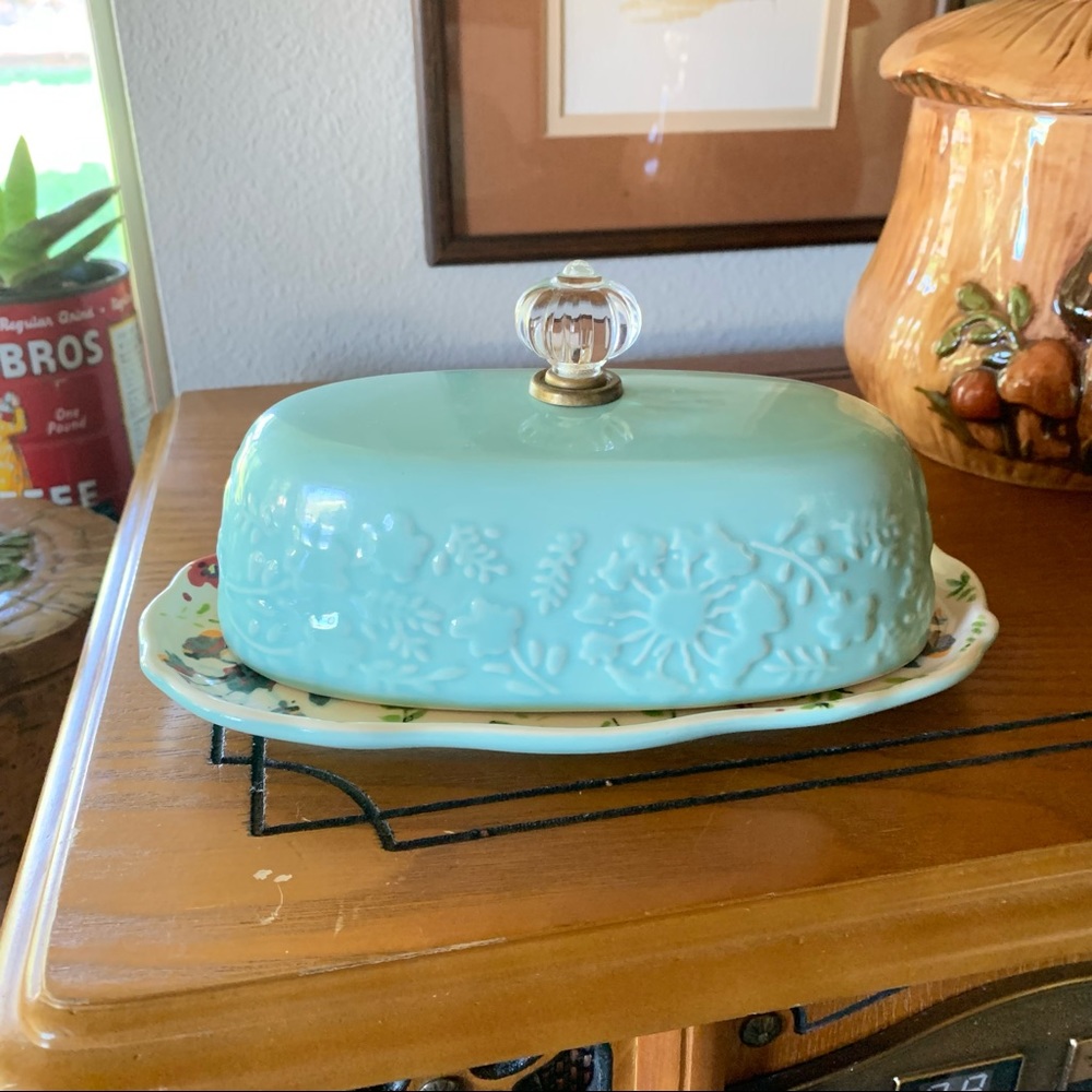 Pioneer Woman Kari Butter Dish